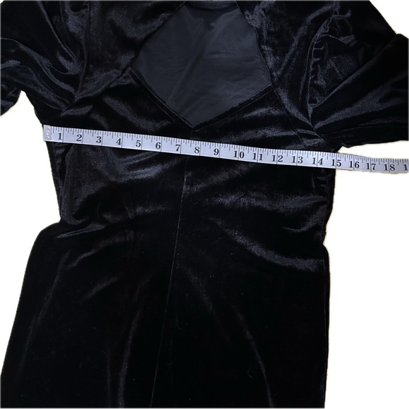 NWT Thyme Maternity Black Velvet Bodycon Open-Back Long Sleeve Dress. Size S - Picture 11 of 12